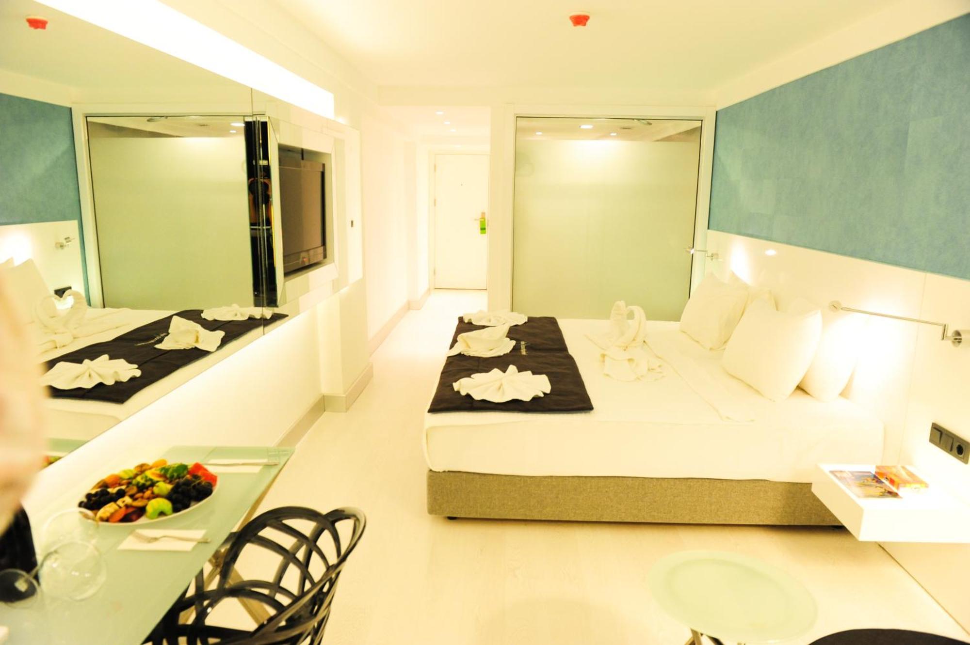 Efe Hotel Kusadası Zewnętrze zdjęcie